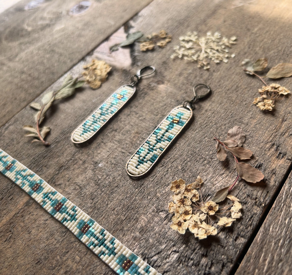 Turquoise Wildflowers ~ Earrings/Bracelet